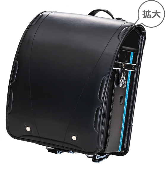 T5 923形の前面を連想させるステッチライン。